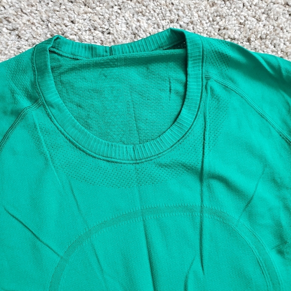 Lululemon Long Sleeve Swiftly 💚 - Picture 5 of 9